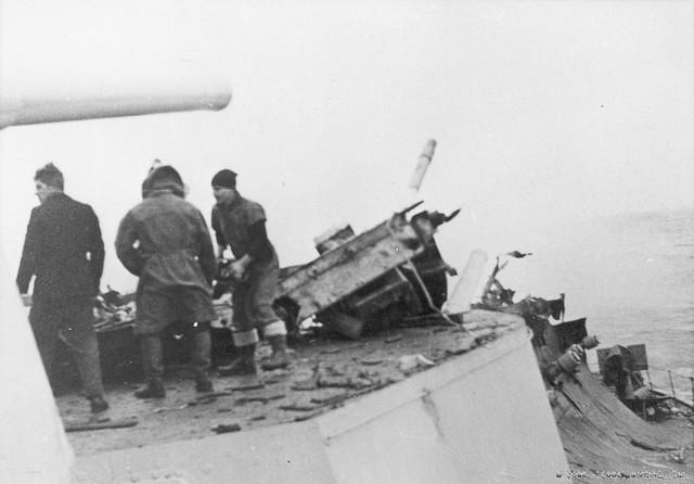 HMS Edinburgh
Damaged