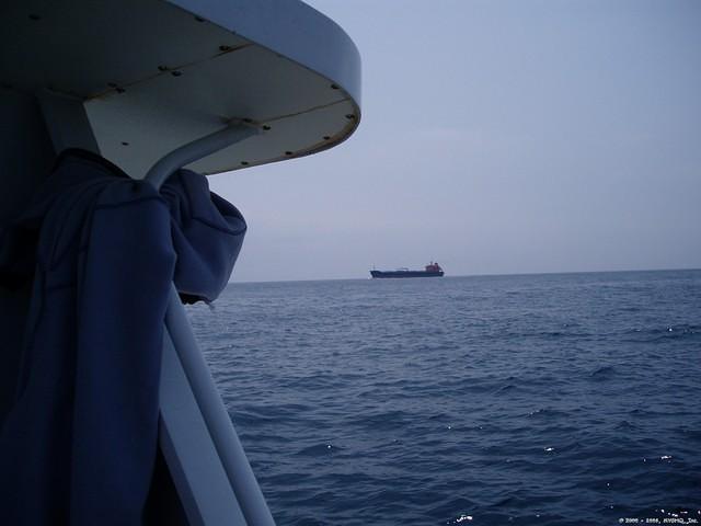 2004 Survey - Phase I

Sea Hunter III

In the Shipping Lane